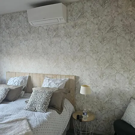 فندق مبيت وإفطار Chez Marianne