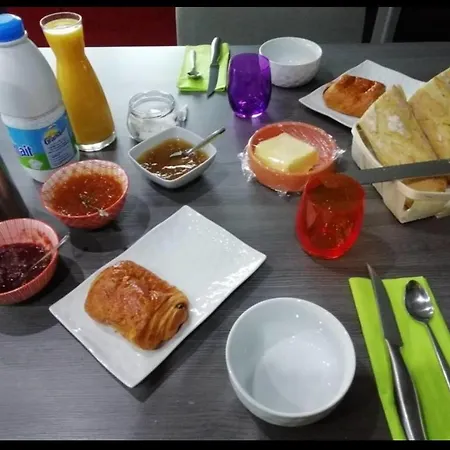 Oda ve Kahvaltı Chez Marianne